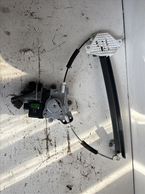 Opel Antara 2006-2015 bal első Ablakemelő szerkezet elektromos 1. kép