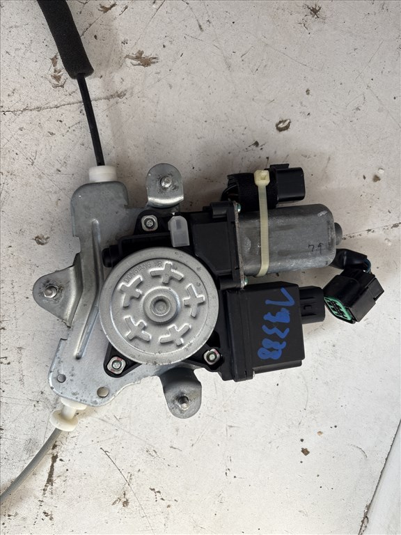 Opel Antara 2006-2015 bal első Ablakemelő szerkezet elektromos 6. kép