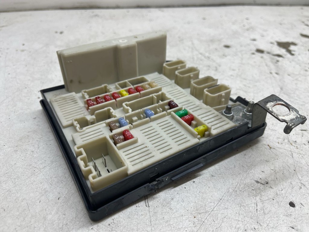 RENAULT SCÉNIC II (JM0/1_) 1.9 dCi (JM15) Biztosítéktábla Motortér #40181# 8200481866G  3. kép