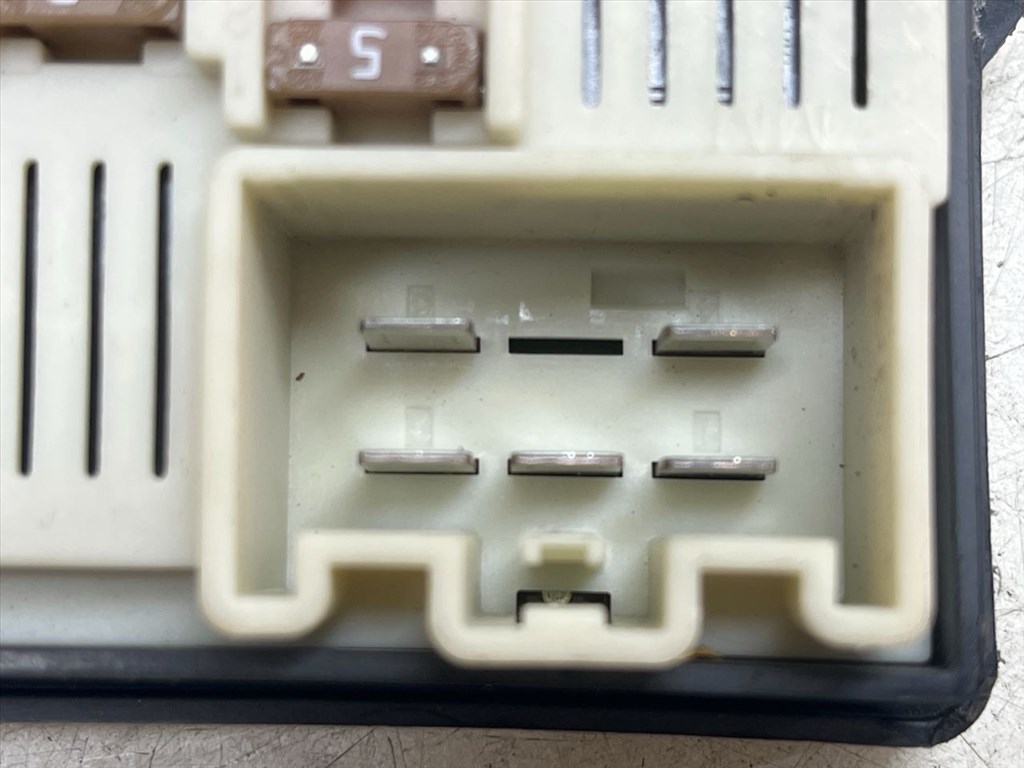 RENAULT SCÉNIC II (JM0/1_) 1.9 dCi (JM15) Biztosítéktábla Motortér #40181# 8200481866G  9. kép