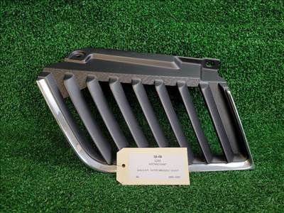 MITSUBISHI L 200 Hűtőrács 142329 mn142329