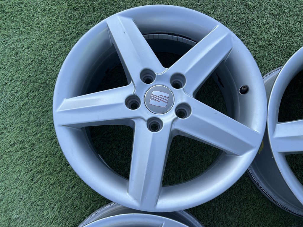 5x112 16" Seat gyári alufelni 6,5Jx16h2 ET50 5. kép