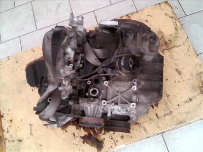 FORD FOCUS 04- Motor. benzin fűzött blokk hengerfejjel