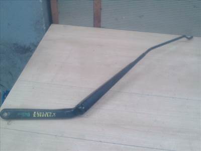 FORD FUSION 05.10.01- Ablaktörlő kar jobb első