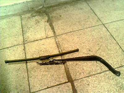 MAZDA 626 87-92 Ablaktörlő kar bal első