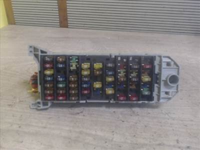 OPEL MERIVA A 03-09 Biztosítéktábla BCM BSI BSM SAM GEM modul Utastér