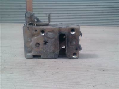 PEUGEOT 106 91-96 Jobb első ajtó zárszerkezet mechanikus