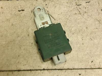 SUZUKI BALENO 95-98 Központizár vezérlő elektronika