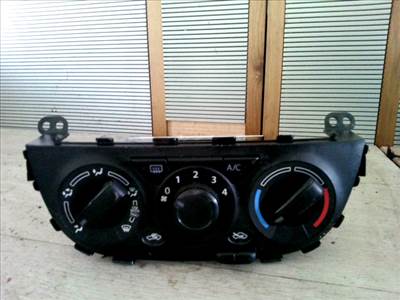 SUZUKI Celerio 2014.03.01- Fűtés vezérlő panel