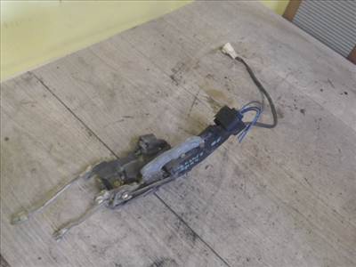 TOYOTA CAMRY Bal első ajtó zárszerkezet központi záras