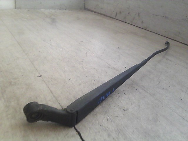 TOYOTA YARIS 99.04-05.09 Ablaktörlő kar jobb első 1. kép