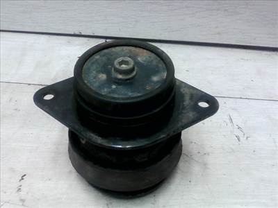 VOLKSWAGEN GOLF III. Motortartó bak