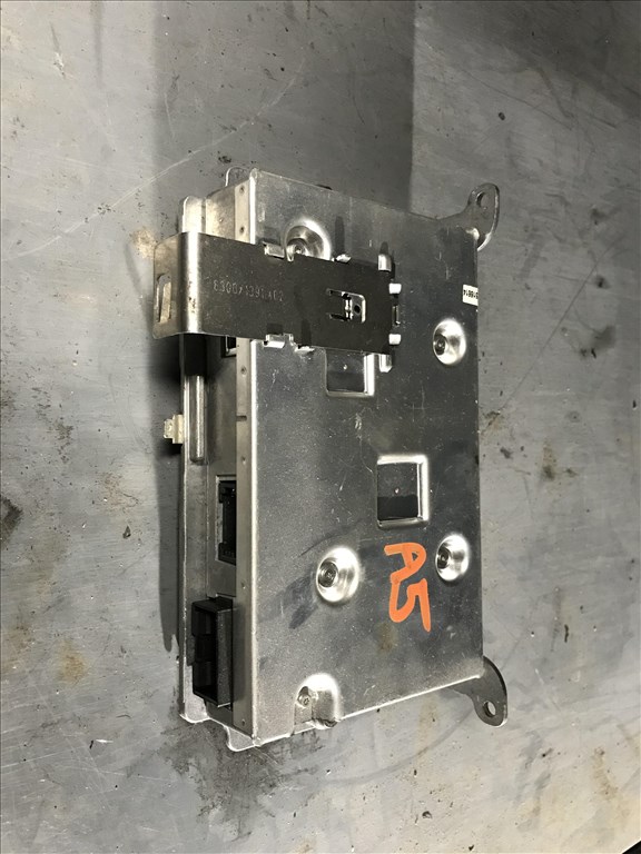 Audi A5 (B8 - 8T) erősítő  8t0035462 1. kép