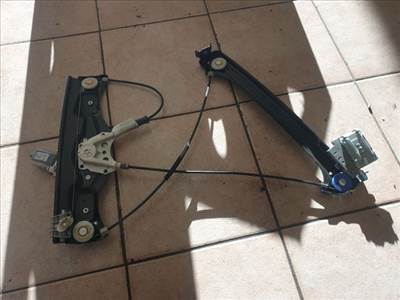 Opel Astra H TwinTop Jobb első ablakemelő  13193232