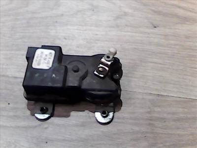 HYUNDAI H1 Jobb első központi zár motor