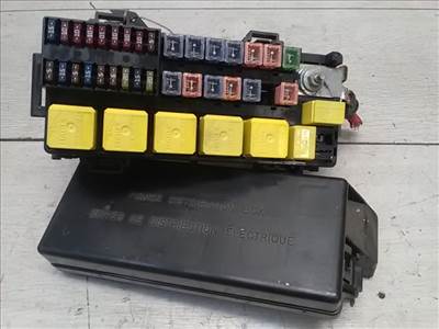 JAGUAR S-TYPE Biztosítéktábla BCM BSI BSM SAM GEM modul 