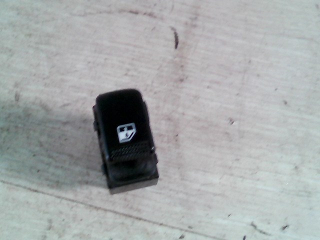 KIA Sorento 2002.08 - 2009.08 Bal hátsó ablakemelő kapcsoló 1. kép