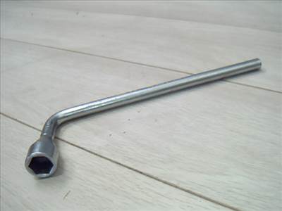 MARUTI 800 Kerékkulcs