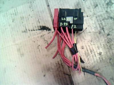 RENAULT KANGOO 97-03 Biztosítéktábla BCM BSI BSM SAM GEM modul Motortér