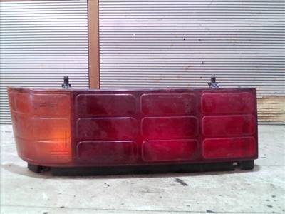 SUZUKI SWIFT 89-96 Jobb hátsó lámpa