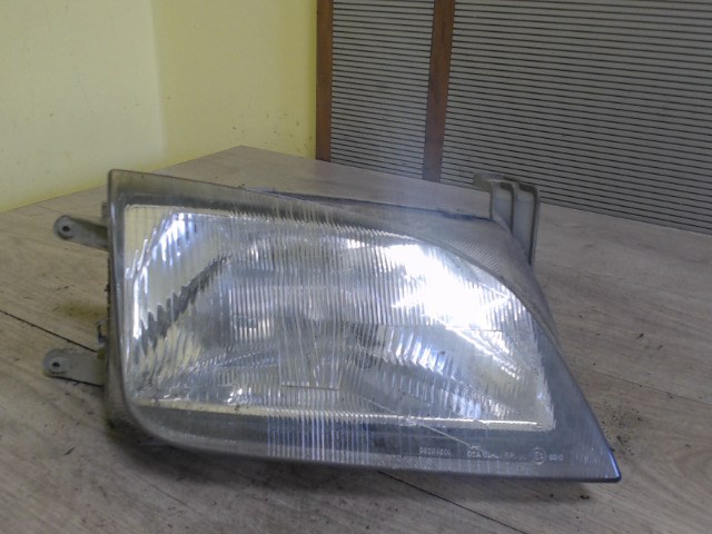 SUZUKI SWIFT 96-05 Jobb első fényszóró 1. kép