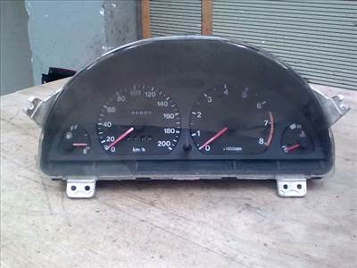 SUZUKI SWIFT 96-05 Kilóméteróra