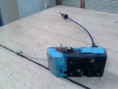 VOLVO S80 98.05.01-06.02.28 Jobb első ajtó zárszerkezet központizáras