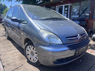 Citroën Xsara Picasso 1.6i bontott alkatrészei