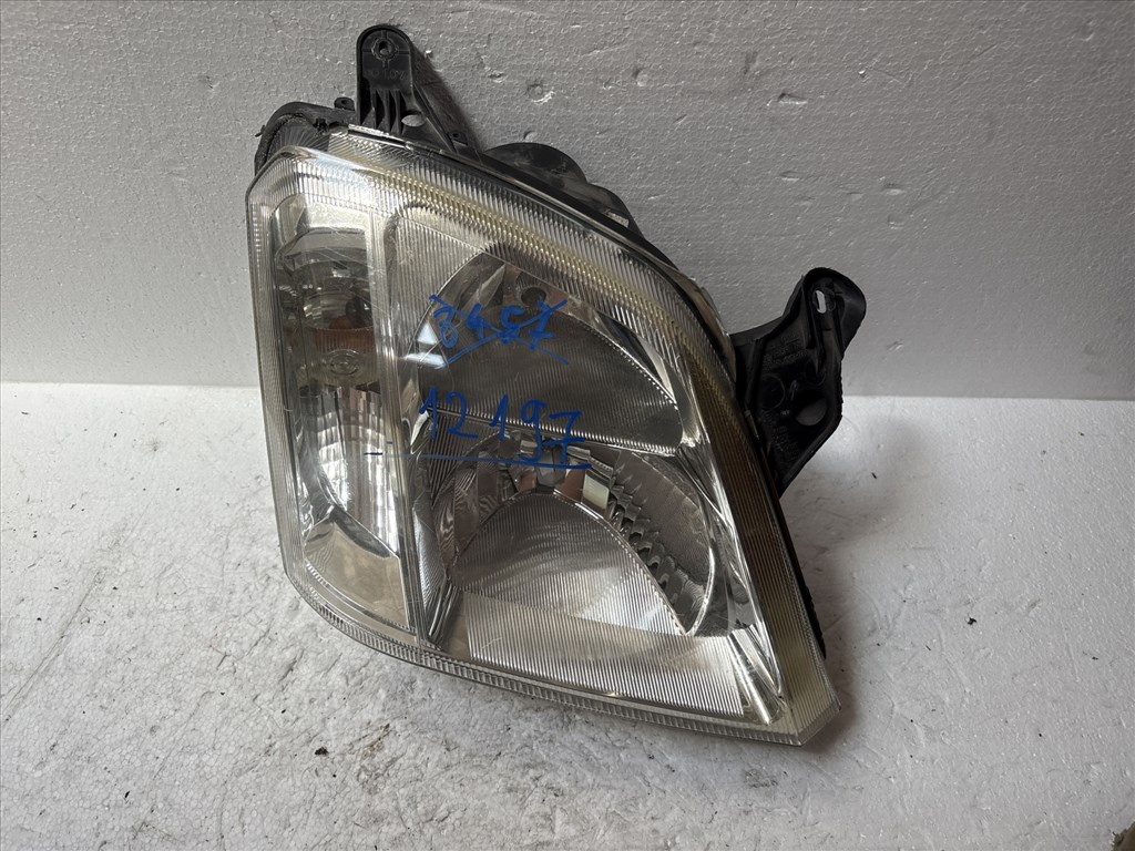 12197 Opel Meriva A Jobb első Lámpa Fényszóró 93321053 1. kép