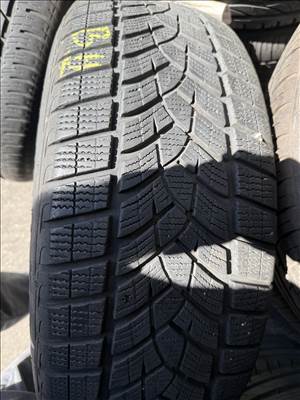  225/5519" használt Goodyear téli gumi gumi
