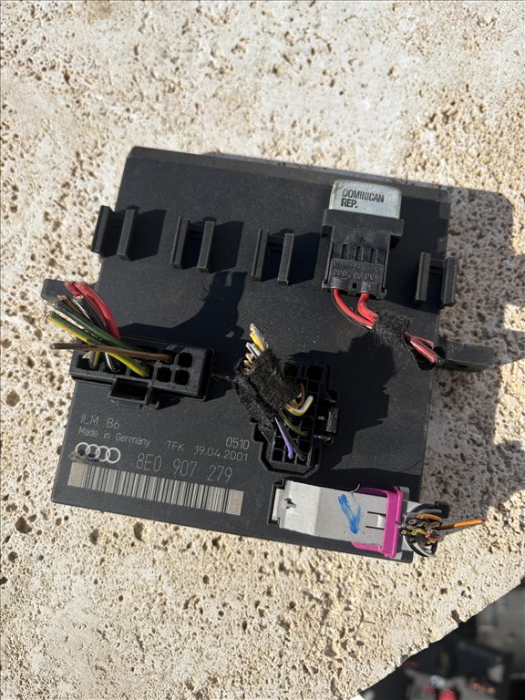 Audi A4 (B6/B7) Komfort modul  8e0907279 1. kép