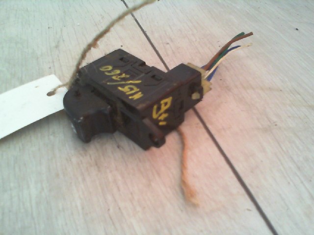 DAEWOO NUBIRA 99-03 BAL HÁTSÓ ABLAKEMELŐ KAPCSOLÓ 1. kép