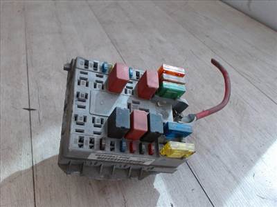 FIAT PUNTO II. Biztosítéktábla BCM BSI BSM SAM GEM modul Motortér