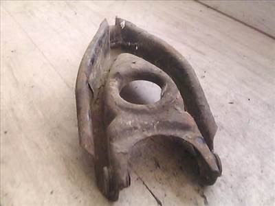 FORD ESCORT 86-90 Jobb hátsó keresztlengőkar