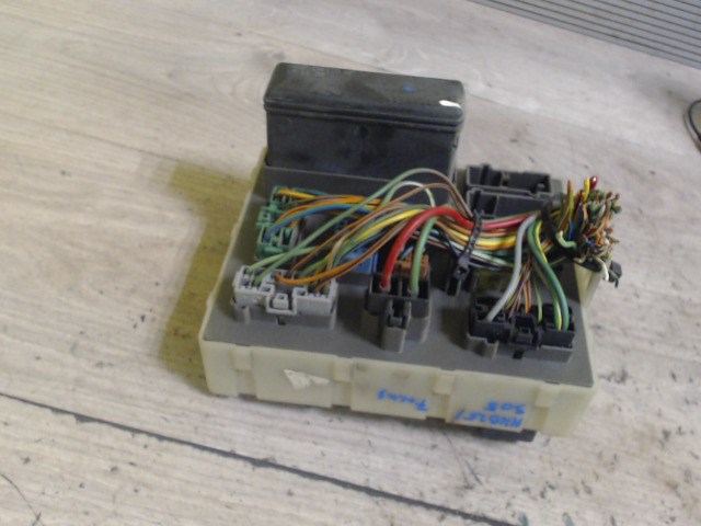 FORD FOCUS 98-04 Biztosítéktábla BCM BSI BSM SAM GEM modul Utastér 1. kép