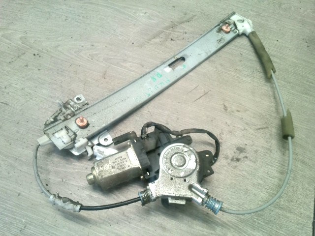 MAZDA MPV 99-05 Bal hátsó ablakemelő szerkezet elektromos 1. kép
