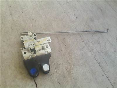 MITSUBISHI LANCER 96-98 Csomagtér ajtó zárszerkezet