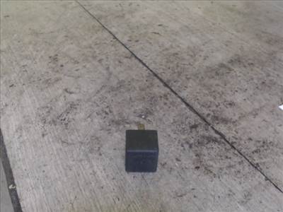 OPEL ASTRA F 94-02 Relé