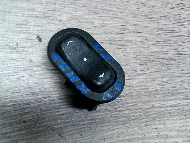 OPEL ASTRA G 97-04 Jobb első ablakemelő kapcsoló 1. kép