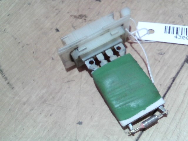 OPEL CORSA C 00-06 Fűtőmotor előtét ellenállás  1. kép