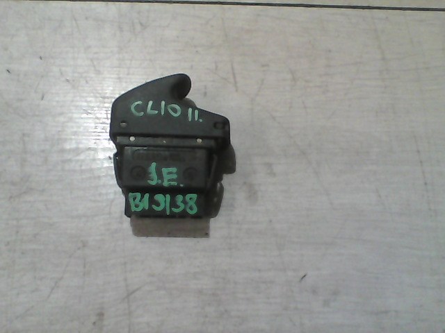 RENAULT CLIO 98-01 Jobb első ablakemelő kapcsoló 1. kép