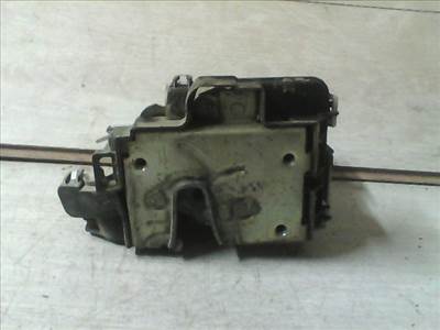 VOLKSWAGEN VENTO Jobb hátsó ajtó zárszerkezet központi záras