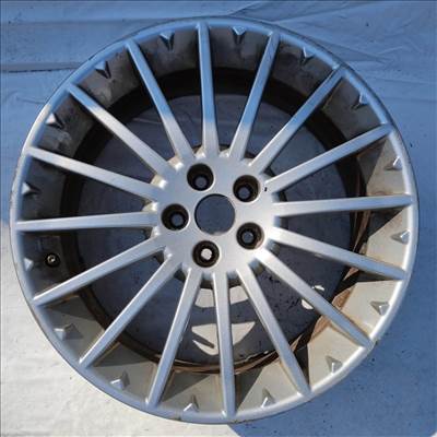 205217 Alfa Romeo 156, 147, Gt 17"-os alufelni (1db) a képen látható állapotban, görgőzni kell 60688033