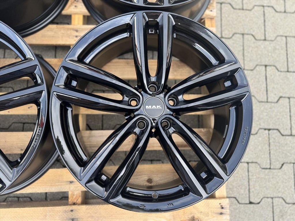 R19 5x112 (66,6) MAK OXFORD 8J ET55 GLOSS BLACK új alufelnik felnik  6. kép