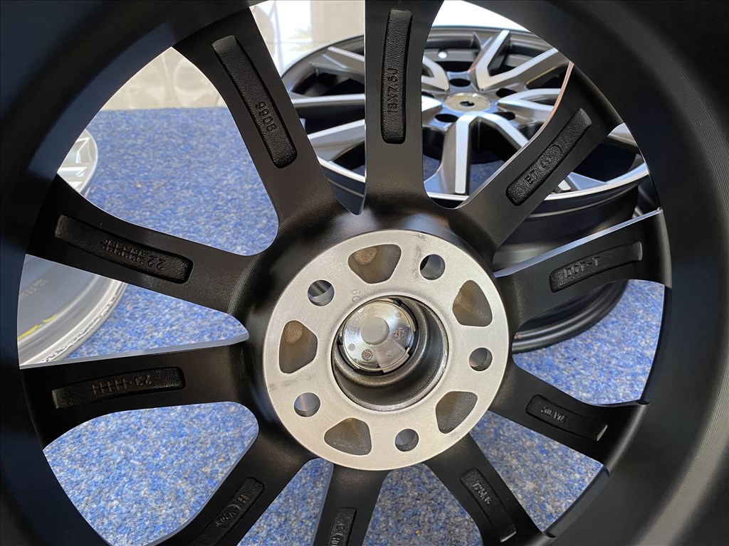 (2870)  Silverline 18 új alufelni felni, 5x114,3, Kia Toyota Hyundai 2. kép