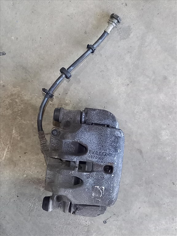 Iveco DAILY 06 3.0 Jobb első fék féknyereg csúszka fékmunkahenger 8051 504120471 1. kép