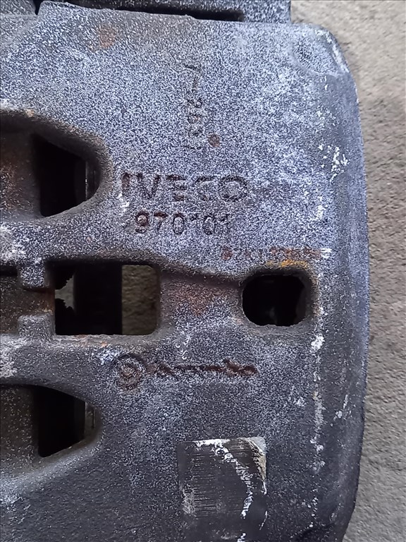 Iveco DAILY 06 3.0 Jobb első fék féknyereg csúszka fékmunkahenger 8051 504120471 8. kép