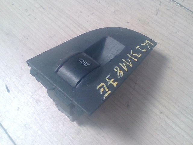 AUDI A6 97-04 Jobb első ablakemelő kapcsoló 1. kép