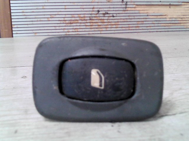 CITROEN C5 -04.09 Bal hátsó ablakemelő kapcsoló 1. kép