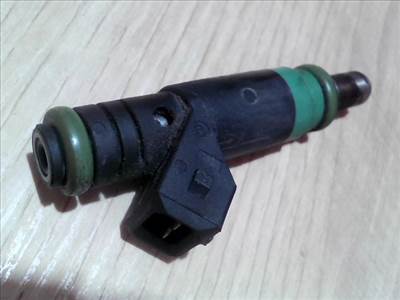 FORD FOCUS 98-04 Injektor befecskendező hengerenkénti